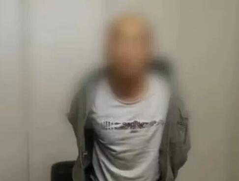 这里群众厉害啦!涉毒!就在小吕某商场内查获!刑拘! 这里群众厉害啦!涉毒!就在小吕某商场内查获!刑拘!