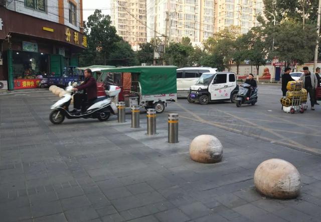 禹州东商贸步行街禁止机动车和电四轮进入! 禹州东商贸步行街禁止机动车和电四轮进入!