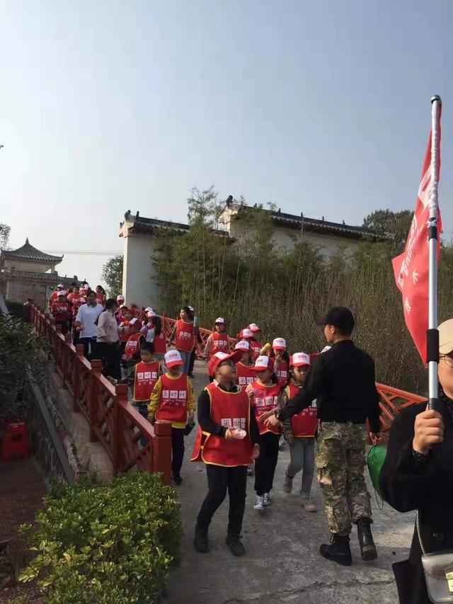 禹州神垕古镇景区再次迎来千人研学团队 禹州神垕古镇景区再次迎来千人研学团队