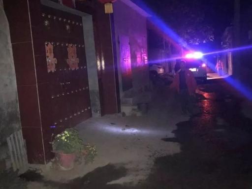 “牛魔王”离家出走 禹州民警彻夜寻牛 “牛魔王”离家出走 禹州民警彻夜寻牛