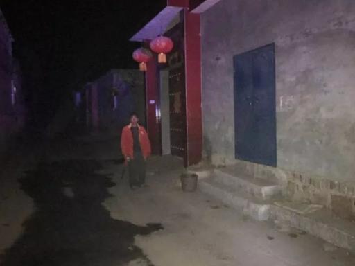 “牛魔王”离家出走 禹州民警彻夜寻牛 “牛魔王”离家出走 禹州民警彻夜寻牛