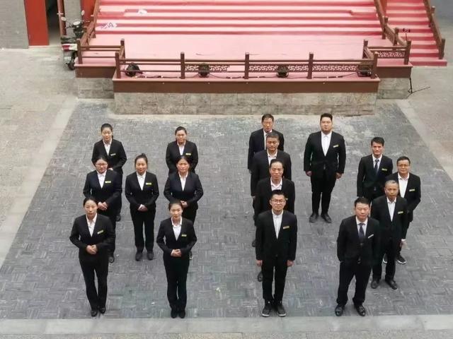 恒心共聚,达筑未来——恒达物业恭贺恒达集团上市一周年! 恒心共聚,达筑未来——恒达物业恭贺恒达集团上市一周年!
