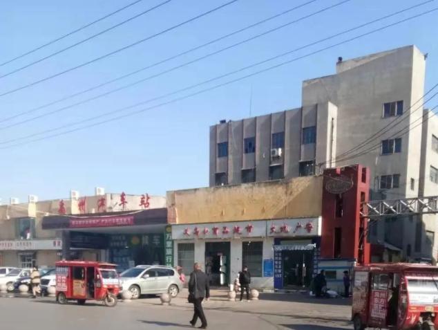 "哎,去那啊?坐车不?"禹州“红三轮”为卷土重来! "哎,去那啊?坐车不?"禹州“红三轮”为卷土重来!