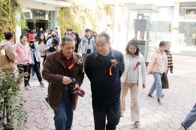 郑州工程技术学院(禹州)实践教学实习基地挂牌仪式如期举行 郑州工程技术学院(禹州)实践教学实习基地挂牌仪式如期举行