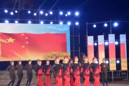 舞动禹州2019年第六届全民广场舞大赛总决赛圆满收官! 舞动禹州2019年第六届全民广场舞大赛总决赛圆满收官!