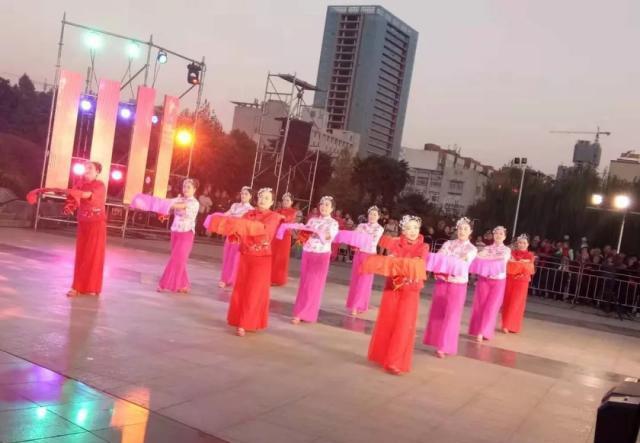 舞动禹州2019年第六届全民广场舞大赛总决赛圆满收官! 舞动禹州2019年第六届全民广场舞大赛总决赛圆满收官!