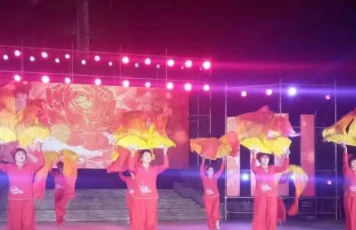 舞动禹州2019年第六届全民广场舞大赛总决赛圆满收官! 舞动禹州2019年第六届全民广场舞大赛总决赛圆满收官!