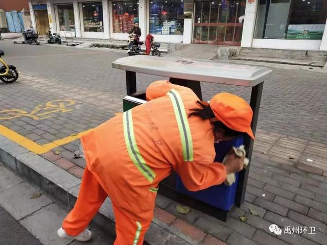 禹州环卫:全力为“创文”提供环境卫生保障 禹州环卫:全力为“创文”提供环境卫生保障