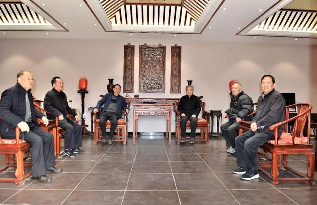 书法遇上唐钧 佳联成对好诗成章佳句频出 书法遇上唐钧 佳联成对好诗成章佳句频出