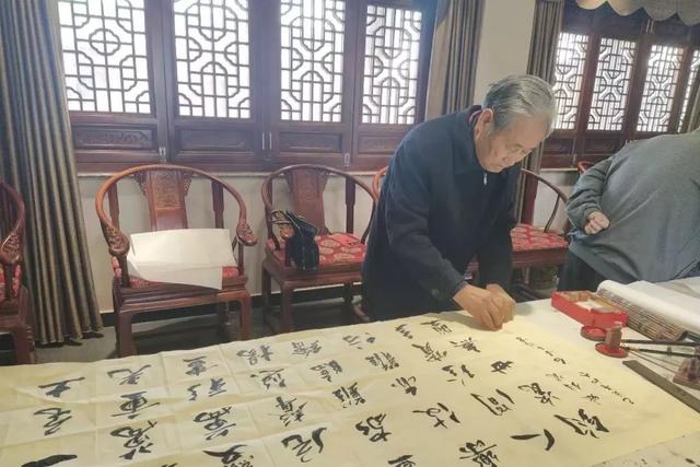 书法遇上唐钧 佳联成对好诗成章佳句频出 书法遇上唐钧 佳联成对好诗成章佳句频出