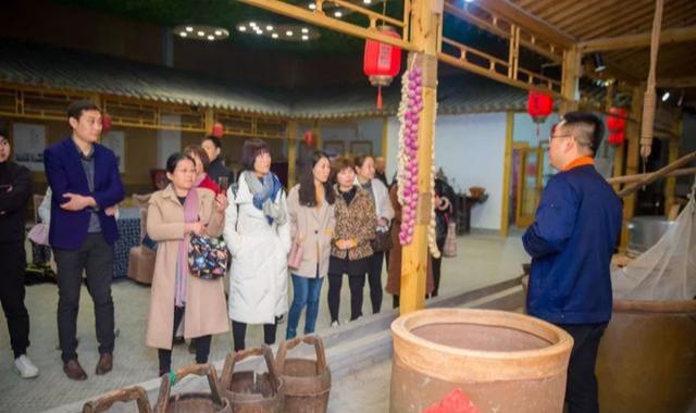 禹州非遗魅力行到中国钧瓷文化园进行实地观摩 禹州非遗魅力行到中国钧瓷文化园进行实地观摩