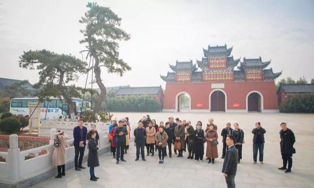 禹州非遗魅力行到中国钧瓷文化园进行实地观摩 禹州非遗魅力行到中国钧瓷文化园进行实地观摩
