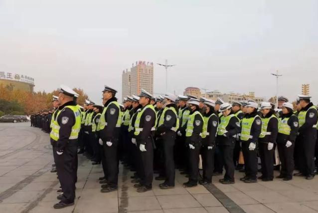 禹州文明出行倡议书 开文明车、行文明路,争做文明禹州人 禹州文明出行倡议书 开文明车、行文明路,争做文明禹州人