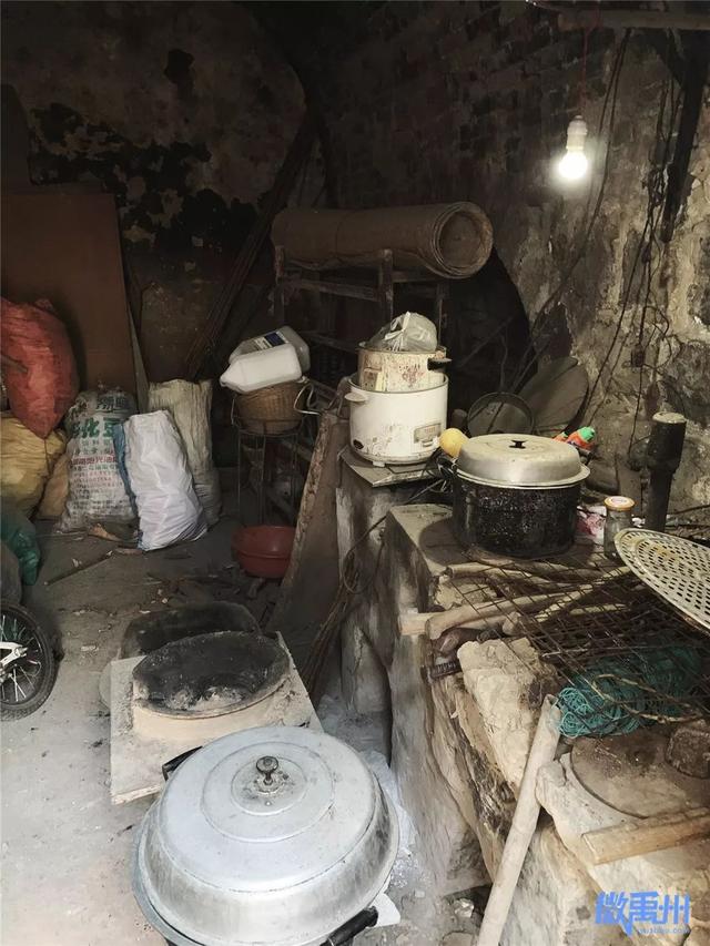 让我们一起守护禹州鸠山镇山区的孩子们 这个寒冬因爱而温暖! 让我们一起守护禹州鸠山镇山区的孩子们 这个寒冬因爱而温暖!
