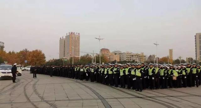 禹州公安交警发布的通知!开文明车行文明路 争做文明禹州人 禹州公安交警发布的通知!开文明车行文明路 争做文明禹州人