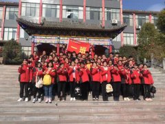 禹州天宝钧窑近日迎来多批大型研学团队！