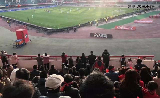 禹州建业大城小院助威中超!建业主场六连胜,完美收官! 禹州建业大城小院助威中超!建业主场六连胜,完美收官!