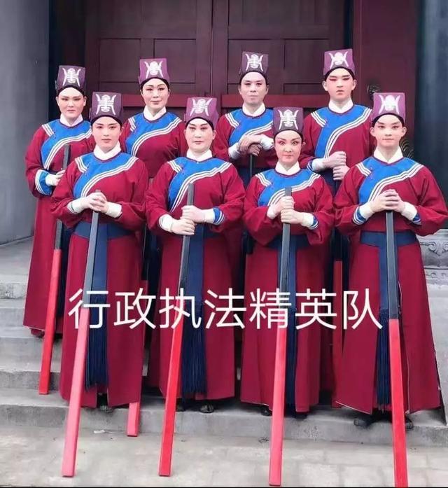 戏曲电影《芝麻官休妻》禹州豫剧团横店杀青归来 戏曲电影《芝麻官休妻》禹州豫剧团横店杀青归来