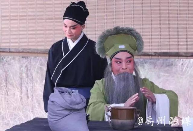 戏曲电影《芝麻官休妻》禹州豫剧团横店杀青归来 戏曲电影《芝麻官休妻》禹州豫剧团横店杀青归来