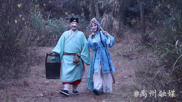 戏曲电影《芝麻官休妻》禹州豫剧团横店杀青归来 戏曲电影《芝麻官休妻》禹州豫剧团横店杀青归来