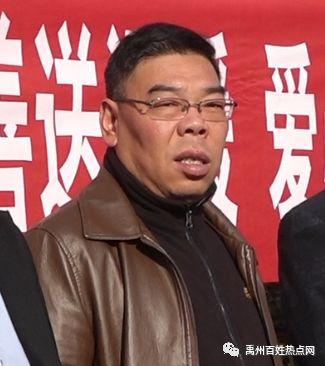 禹州一企业老总带领众多美女前往褚河镇浅井镇 去干啥? 禹州一企业老总带领众多美女前往褚河镇浅井镇 去干啥?