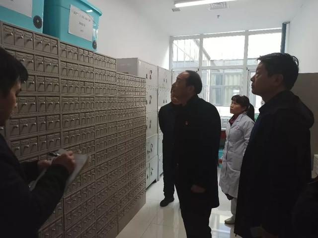 不忘医者初心牢记健康使命---禹州市人民医院院长开展行政查房 不忘医者初心牢记健康使命---禹州市人民医院院长开展行政查房