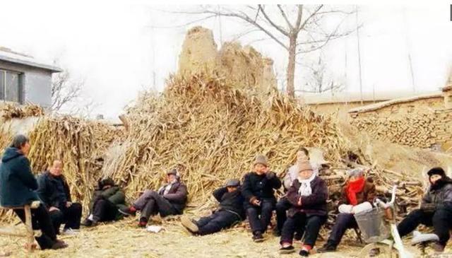 30年前的冬天禹州人都是这样度过的!这些老照片让人泪目...... 30年前的冬天禹州人都是这样度过的!这些老照片让人泪目......