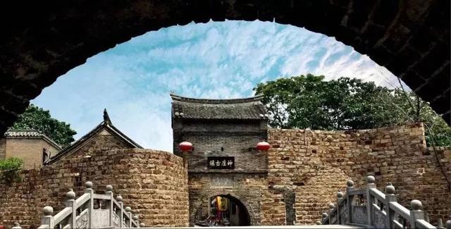 禹州神垕钧瓷 家有万贯,不如钧瓷一片 禹州神垕钧瓷 家有万贯,不如钧瓷一片