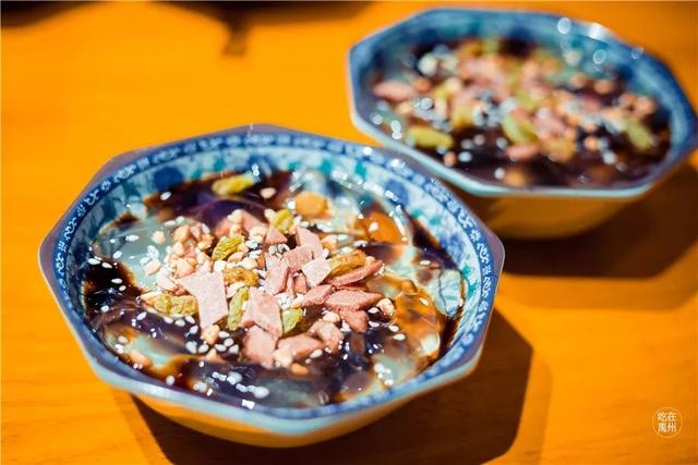 禹州新一峰成都串串火锅价值137元3-4人串串套餐39元任性撸 禹州新一峰成都串串火锅价值137元3-4人串串套餐39元任性撸
