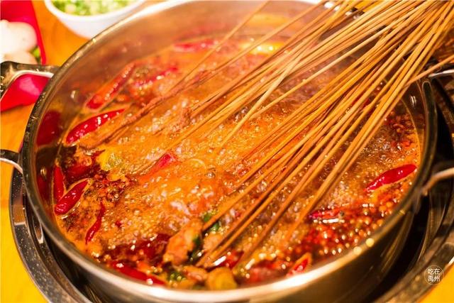 禹州新一峰成都串串火锅价值137元3-4人串串套餐39元任性撸 禹州新一峰成都串串火锅价值137元3-4人串串套餐39元任性撸