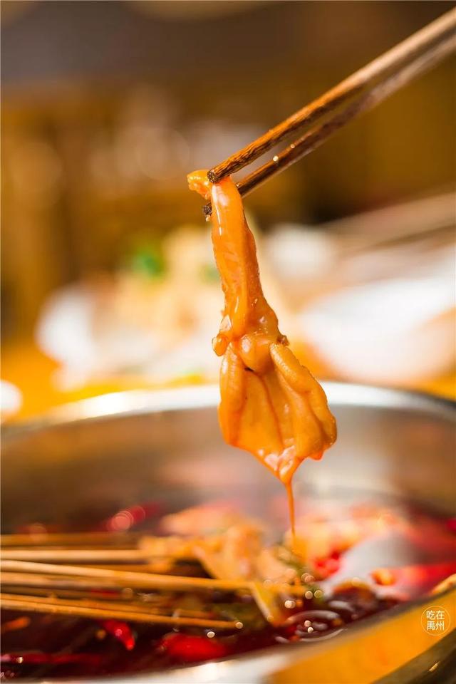 禹州新一峰成都串串火锅价值137元3-4人串串套餐39元任性撸 禹州新一峰成都串串火锅价值137元3-4人串串套餐39元任性撸