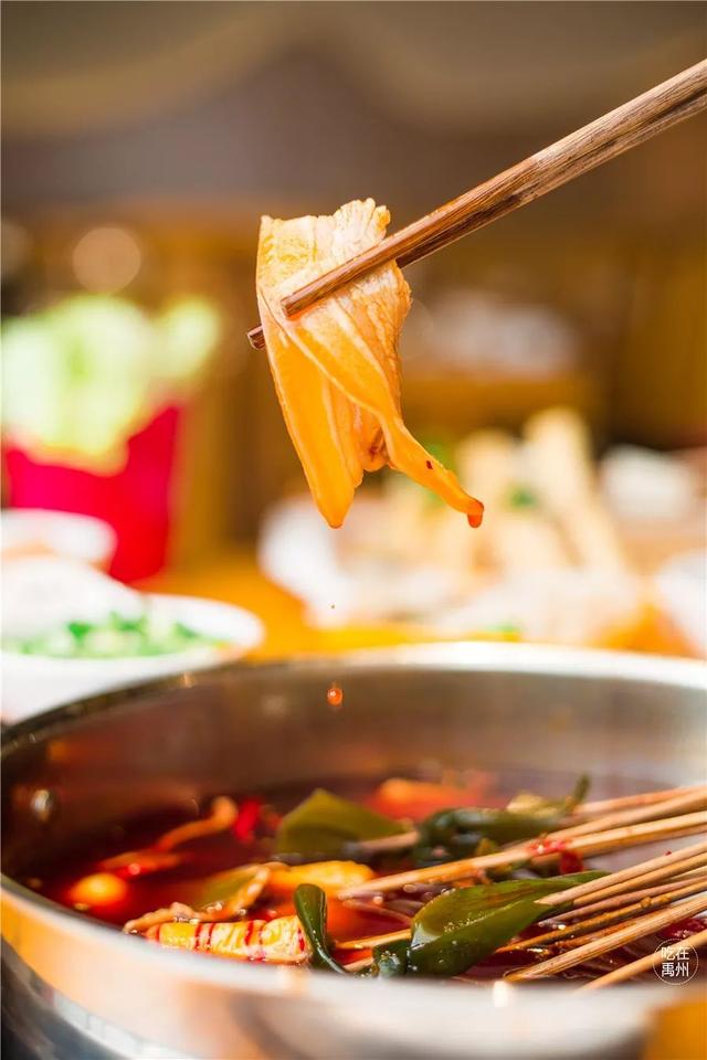 禹州新一峰成都串串火锅价值137元3-4人串串套餐39元任性撸 禹州新一峰成都串串火锅价值137元3-4人串串套餐39元任性撸