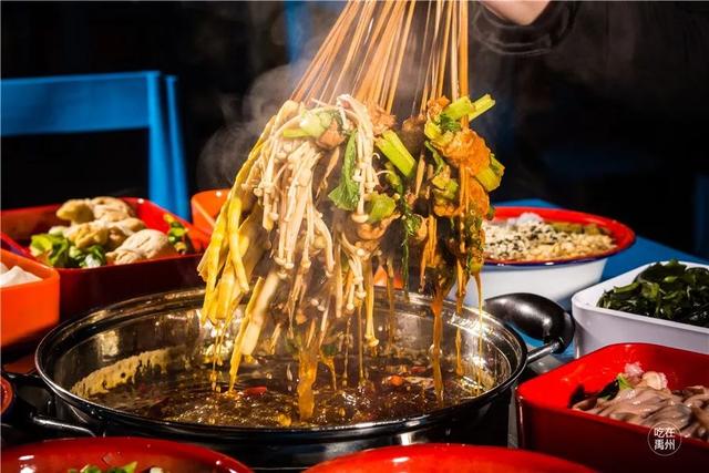 火爆成都的马路边边串串火锅终于来禹州了! 火爆成都的马路边边串串火锅终于来禹州了!