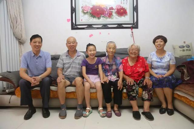 点赞!禹州这个家庭获评河南省文明家庭! 点赞!禹州这个家庭获评河南省文明家庭!