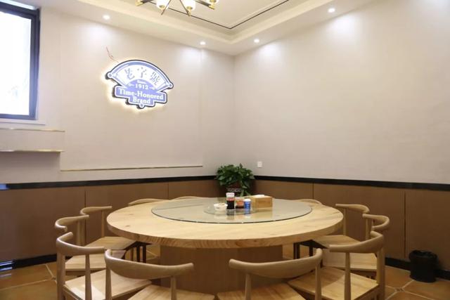 禹州又一家新店开业,大肉块送送送!我们去把老板吃哭 禹州又一家新店开业,大肉块送送送!我们去把老板吃哭