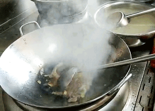 禹州又一家新店开业,大肉块送送送!我们去把老板吃哭 禹州又一家新店开业,大肉块送送送!我们去把老板吃哭