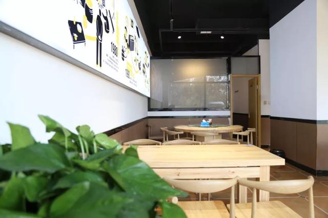 禹州又一家新店开业,大肉块送送送!我们去把老板吃哭 禹州又一家新店开业,大肉块送送送!我们去把老板吃哭