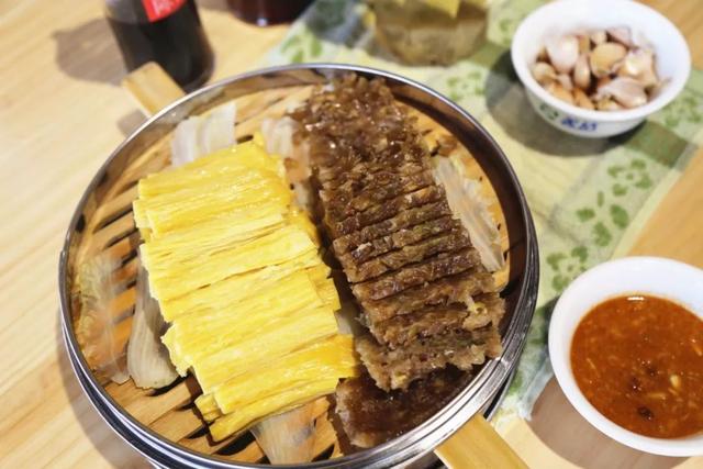 禹州又一家新店开业,大肉块送送送!我们去把老板吃哭 禹州又一家新店开业,大肉块送送送!我们去把老板吃哭