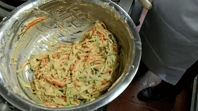 禹州又一家新店开业,大肉块送送送!我们去把老板吃哭 禹州又一家新店开业,大肉块送送送!我们去把老板吃哭