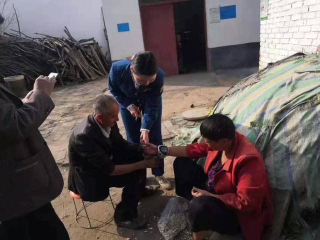 禹州一大妈走失多日家人急的眼睛都哭肿了!请网友帮忙扩散寻人 禹州一大妈走失多日家人急的眼睛都哭肿了!请网友帮忙扩散寻人