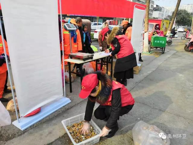 禹州环卫持续开展“全城清洁”行动 全力保障城区环境卫生“洁净美” 禹州环卫持续开展“全城清洁”行动 全力保障城区环境卫生“洁净美”