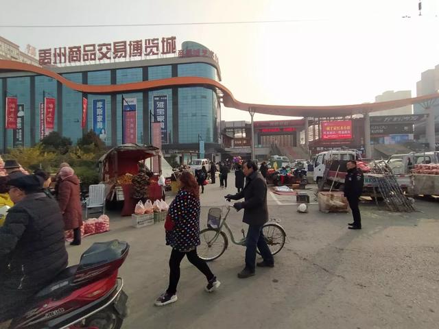 禹州商博城狗市 老一辈人的热衷之地! 禹州商博城狗市 老一辈人的热衷之地!