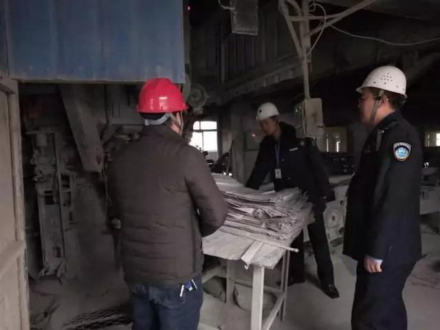 禹州卫生监督与您一起共同关注职业健康! 禹州卫生监督与您一起共同关注职业健康!