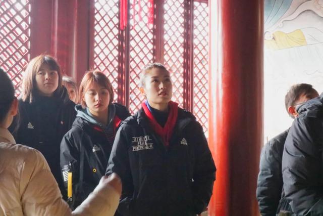女排姑娘来神垕啦!快跟随小编来看一看吧 女排姑娘来神垕啦!快跟随小编来看一看吧
