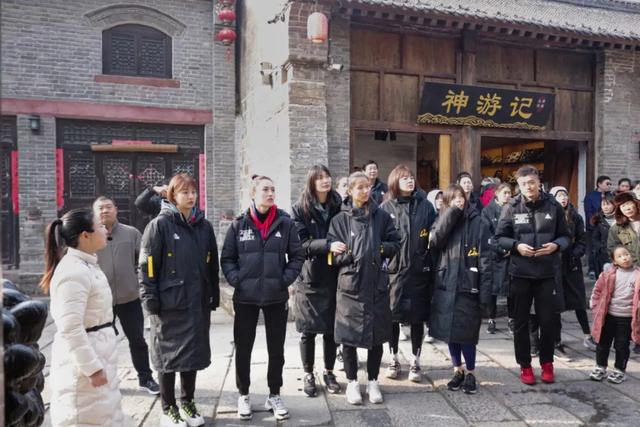 女排姑娘来神垕啦!快跟随小编来看一看吧 女排姑娘来神垕啦!快跟随小编来看一看吧