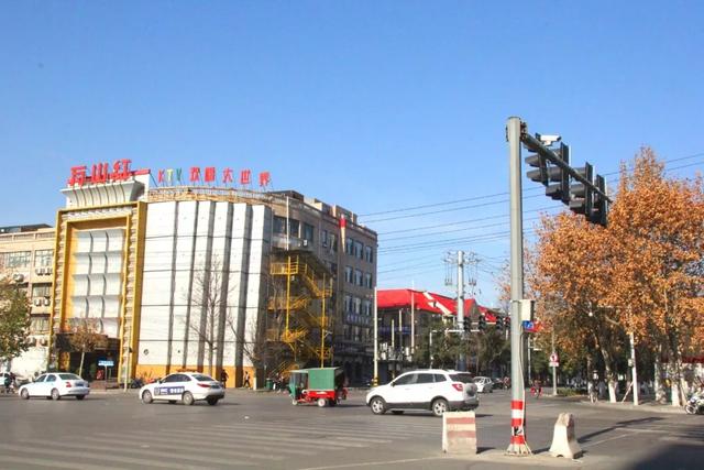 天蓝气爽!禹州限行第一天迎来迷人”限行蓝“! 天蓝气爽!禹州限行第一天迎来迷人”限行蓝“!