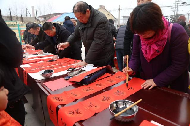 情暖百姓 福进万家“艺术进万家”活动走进褚河镇肖庄社区 情暖百姓 福进万家“艺术进万家”活动走进褚河镇肖庄社区
