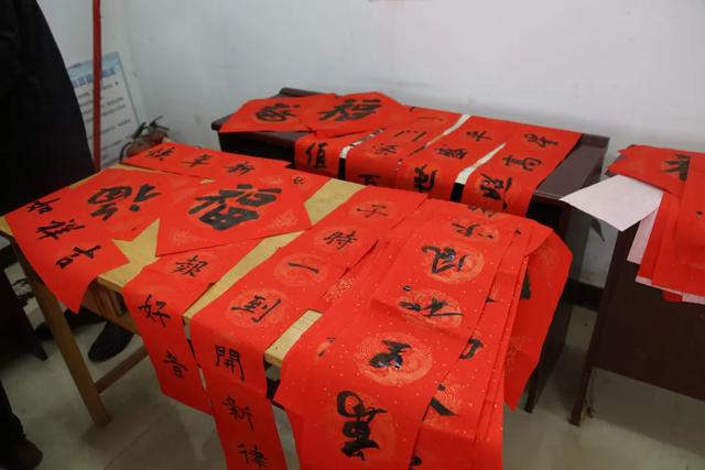 情暖百姓 福进万家“艺术进万家”活动走进褚河镇肖庄社区 情暖百姓 福进万家“艺术进万家”活动走进褚河镇肖庄社区