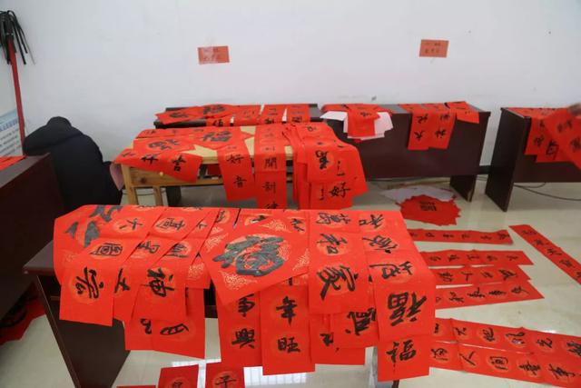 情暖百姓 福进万家“艺术进万家”活动走进褚河镇肖庄社区 情暖百姓 福进万家“艺术进万家”活动走进褚河镇肖庄社区