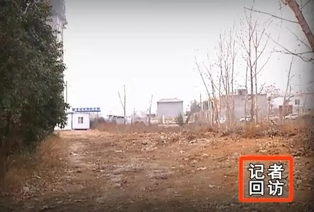 出行难!长达50米!禹州某村垃圾挡路!今终被解决! 出行难!长达50米!禹州某村垃圾挡路!今终被解决!